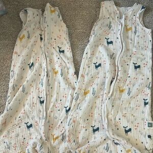 2 Tado Muslin sleep sacks, size XL for 18 months to 4T